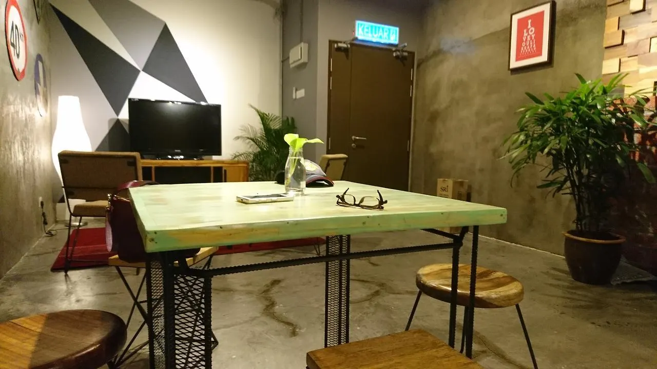 Homestay Shah Alam By Rose - Studio Unit 0*,